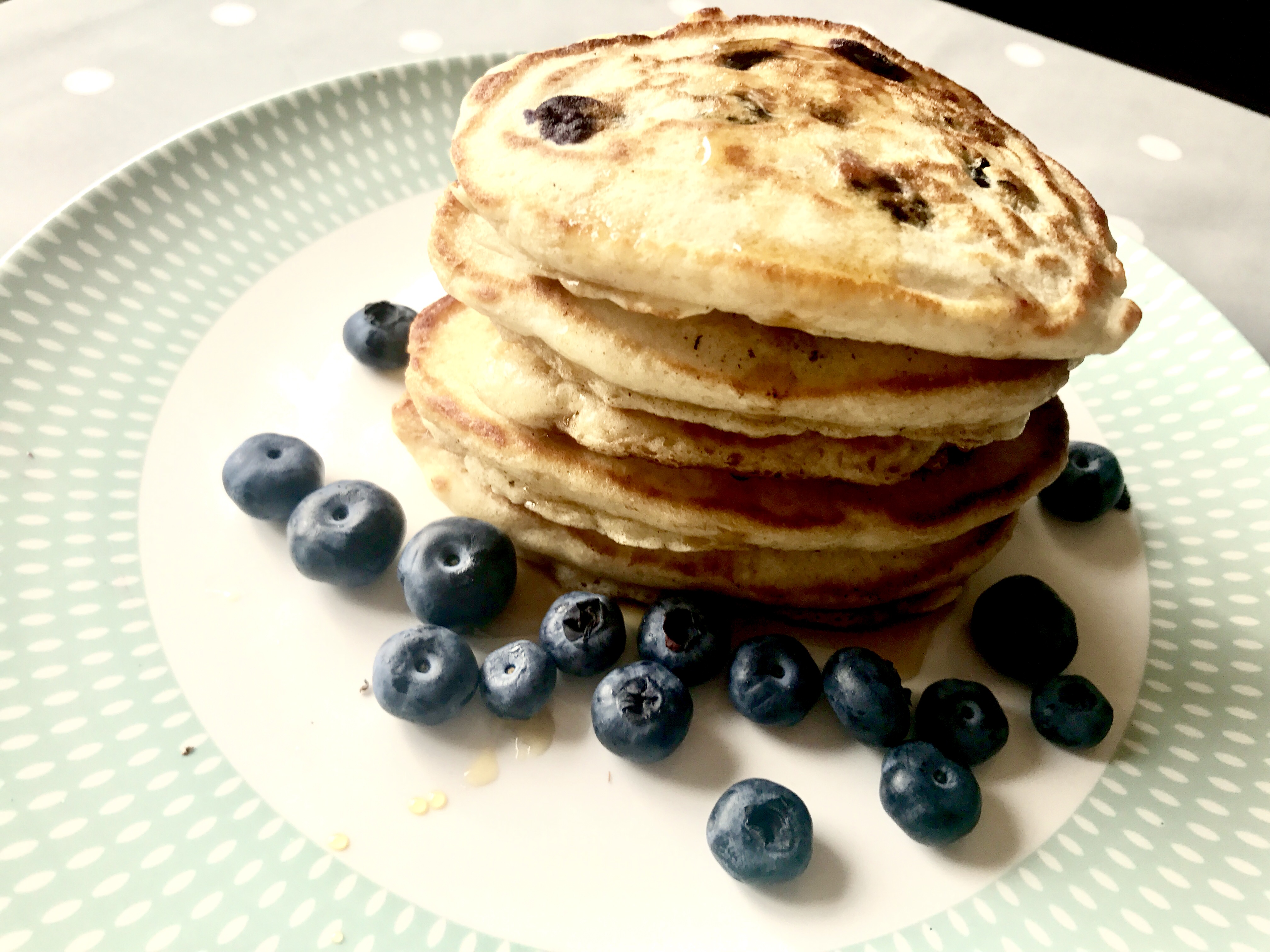American-style blueberry pancakes 