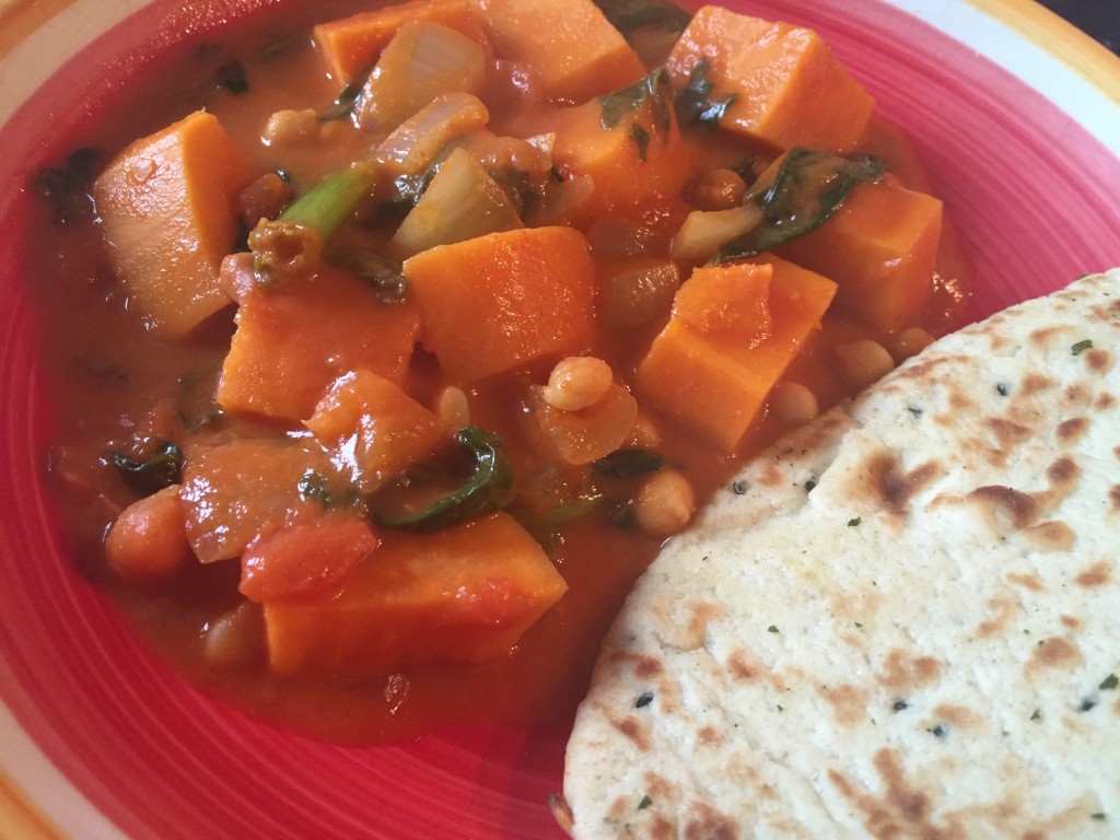 Sweet potato, spinach and chickpea curry